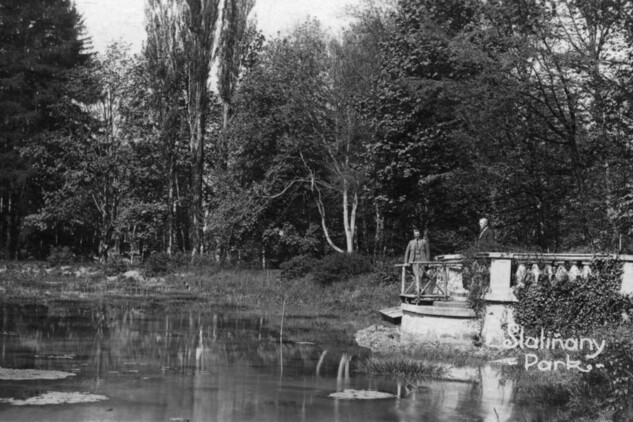 Garden pond, 1900